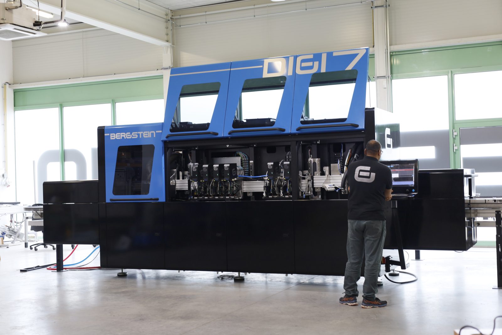 Przemysłowy druk cyfrowy UV - Bergstein